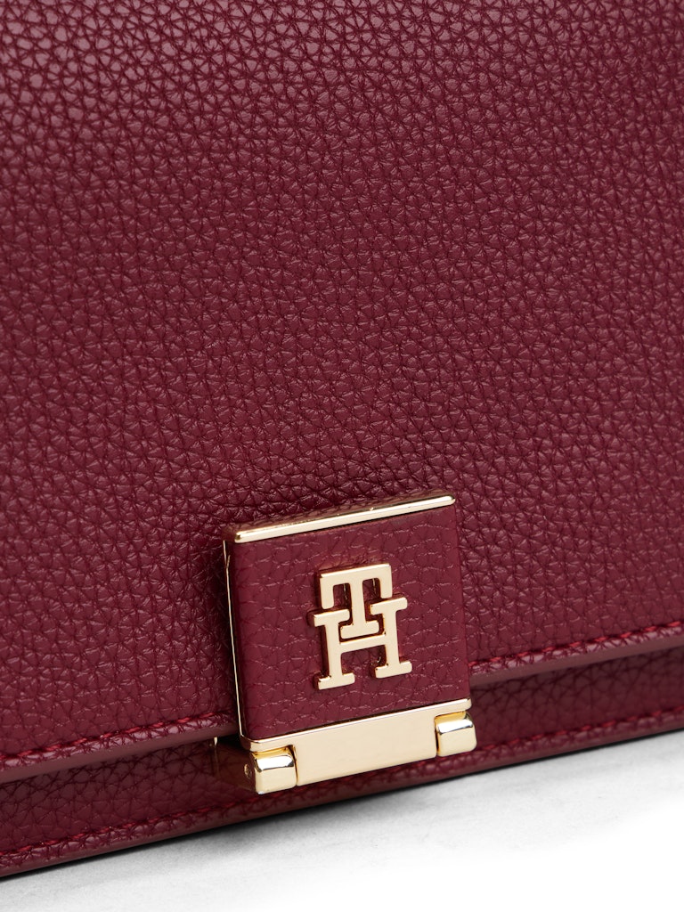 Tommy Hilfiger Kadın Bordo  Çapraz  El Çantası