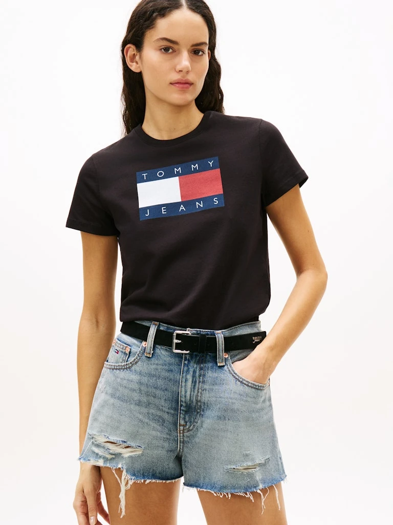 Tommy Hilfiger Kadın Siyah Pamuk O Yaka Bayraklı Kısa Kolu T-Shirt