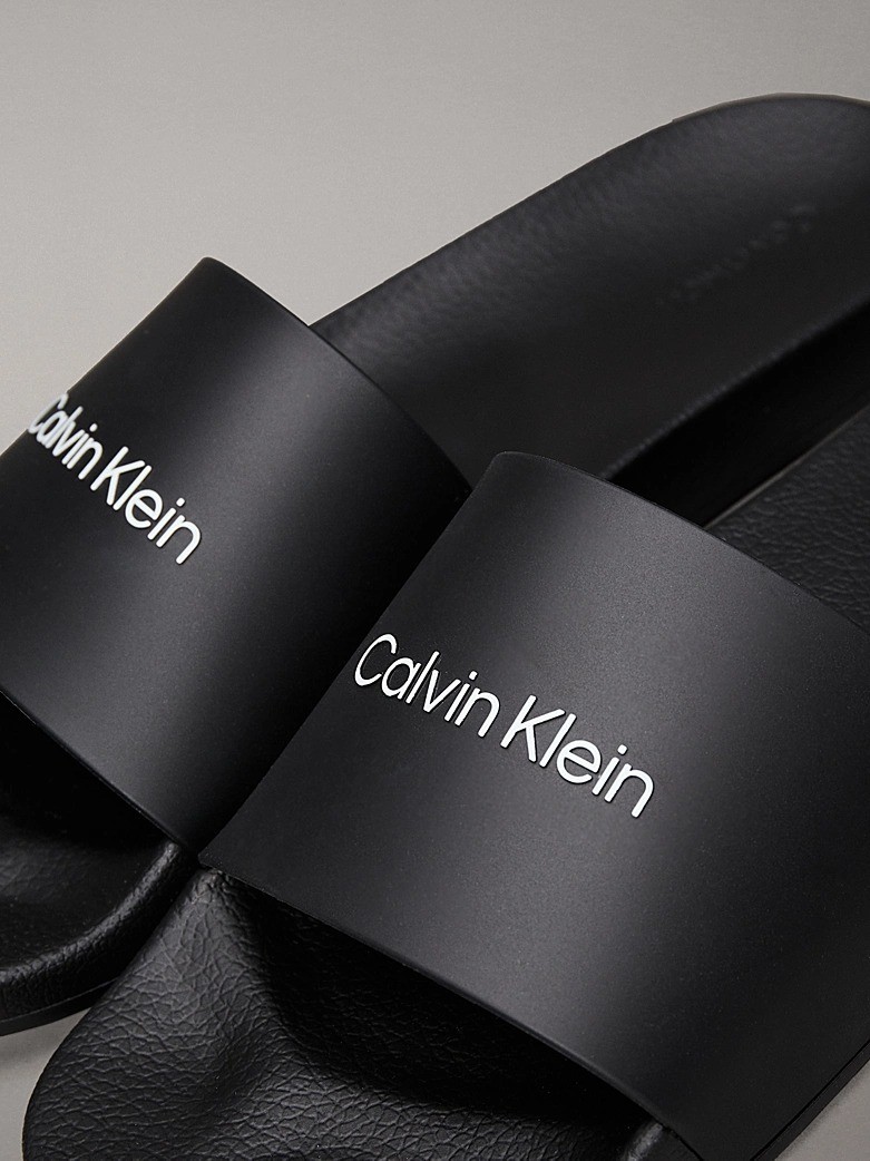 Calvin Klein Siyah Erkek Tek Bantlı Terlik - HM0HM00455BEH