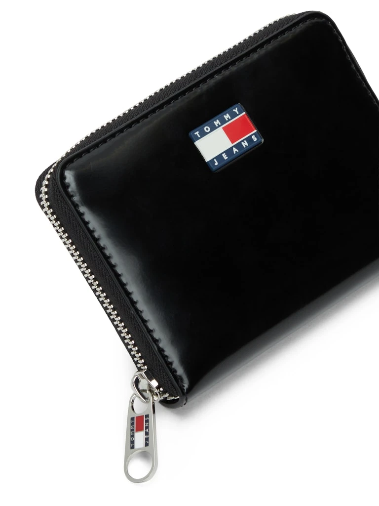 Tommy Hilfiger Kadın Siyah Fermuarlı Cüzdan