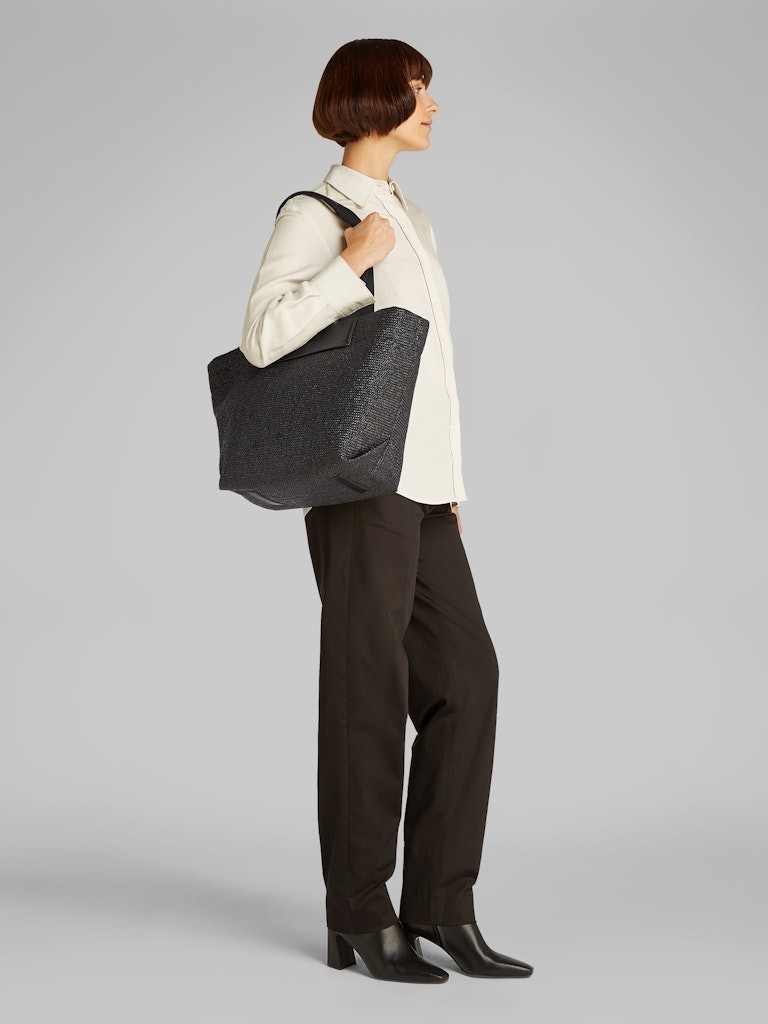 Calvin Klein Siyah Kadın Omuz Çanta - K60K613174BEH
