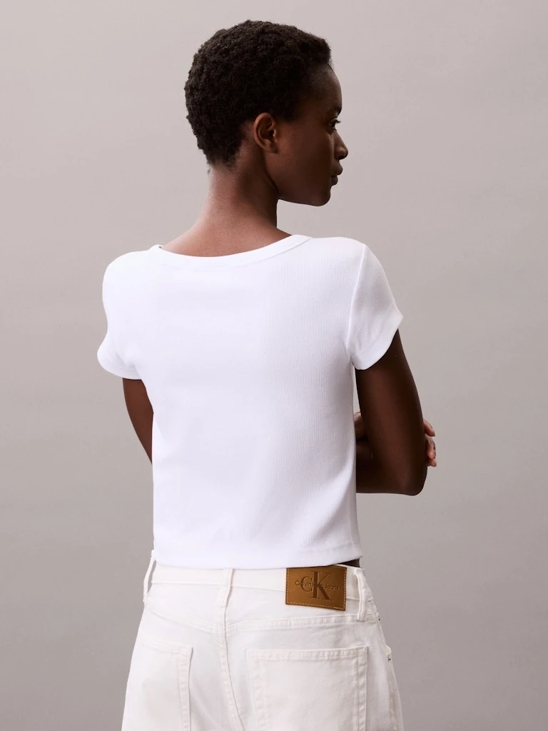 Calvin Klein Kadın Beyaz Pamuk 0 Yaka Kısa Kolu T-Shirt