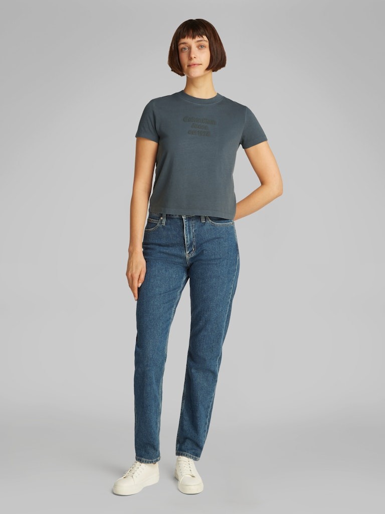 Calvin Klein Rejeneratif Pamuk Antrasit Kadın Kısa Kollu T-Shirt - J20J224988PT2