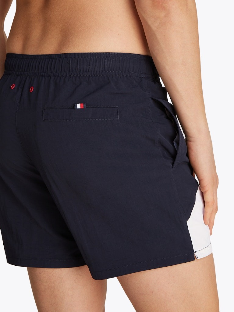 Tommy Hilfiger Lacivert Erkek Deniz Şortu - UM0UM03581DW5