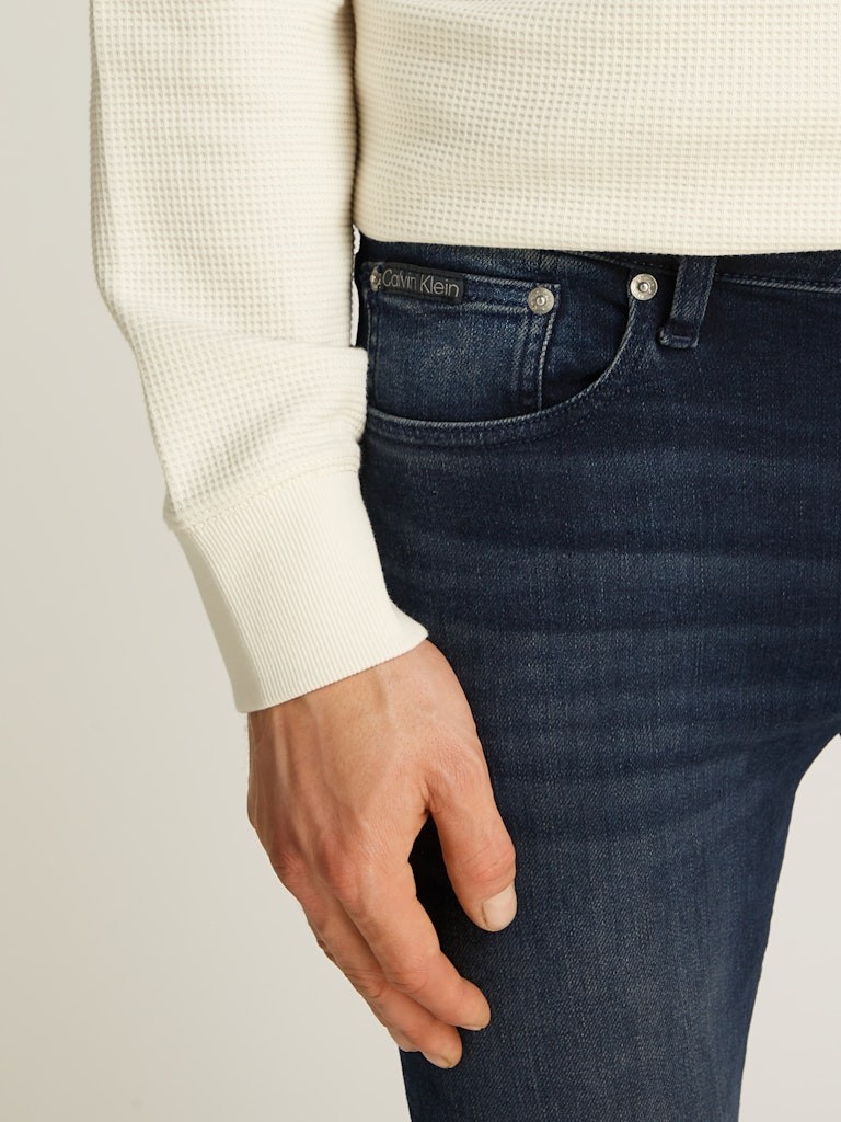 Calvin Klein Streç Pamuklu Skinny Fit Normal Bel Dar Paça Jeans Erkek Kot Pantolon - J30J3265261BY