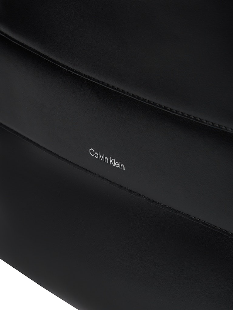 Calvin Klein Siyah Erkek Sırt Çantası - K50K512913BEH
