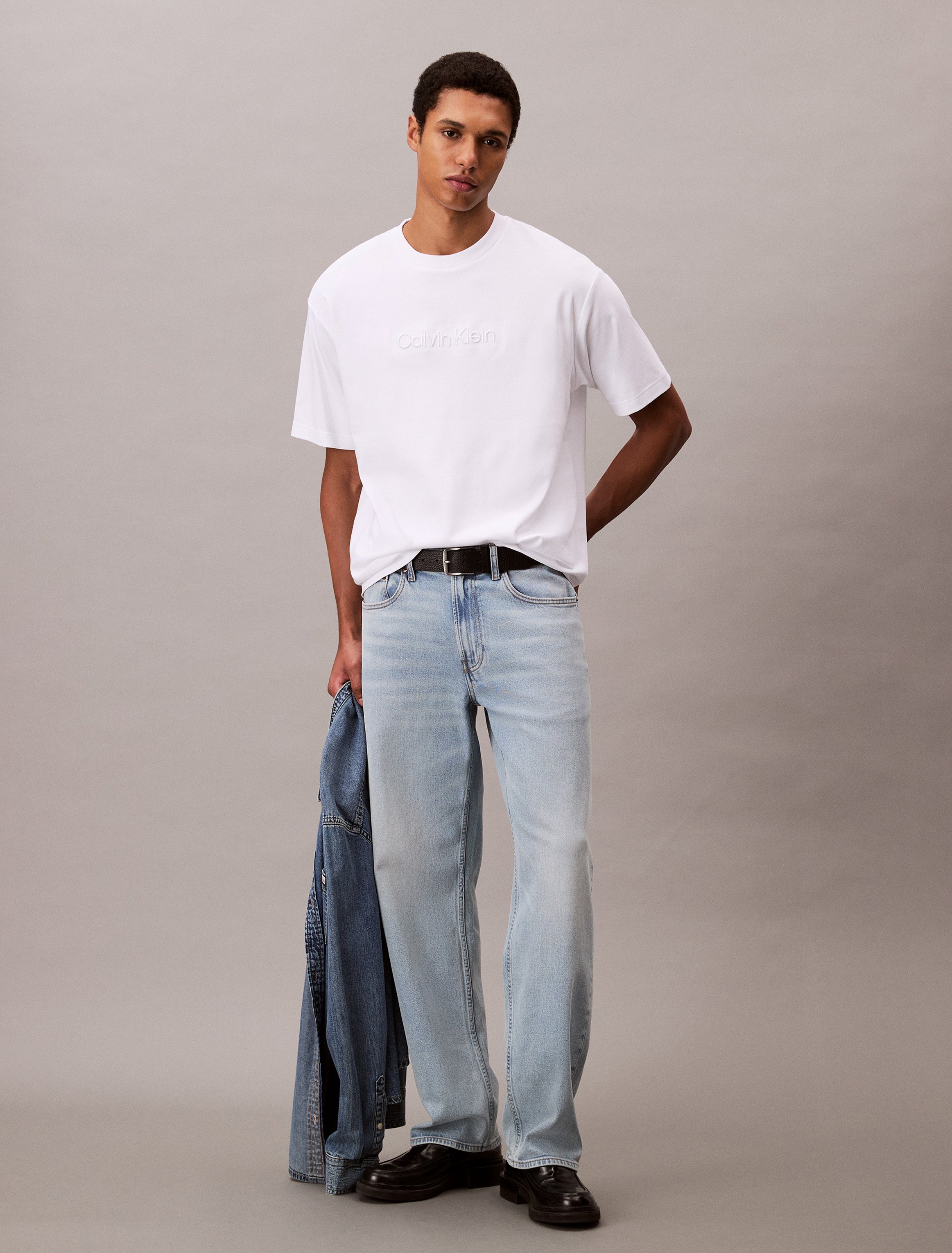 Calvin Klein Erkek Beyaz O Yaka T Shirt - LV04LC206GYAF