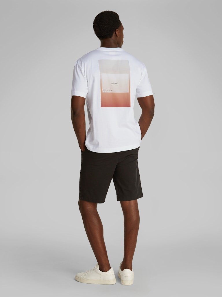 Calvin Klein Rejeneratif Pamuk Beyaz Erkek Kısa Kollu T-Shirt - K10K114158YAF