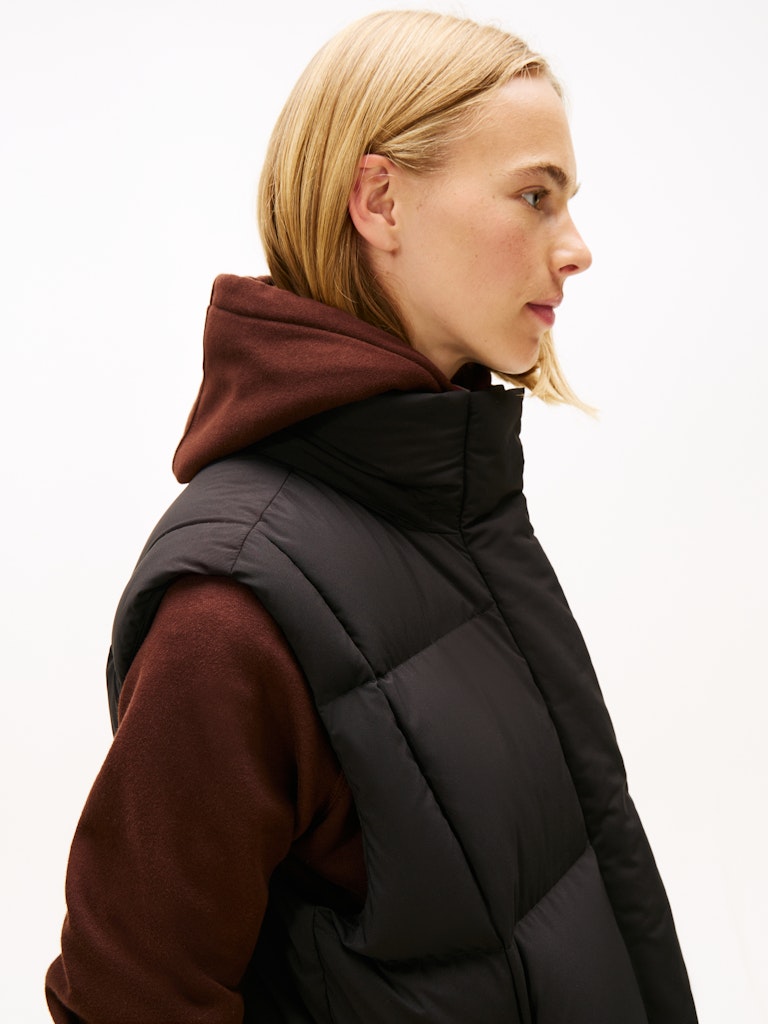 Tommy Hilfiger Kadın Siyah Kaz Tüyü Puffer Kapşonlu Yelek