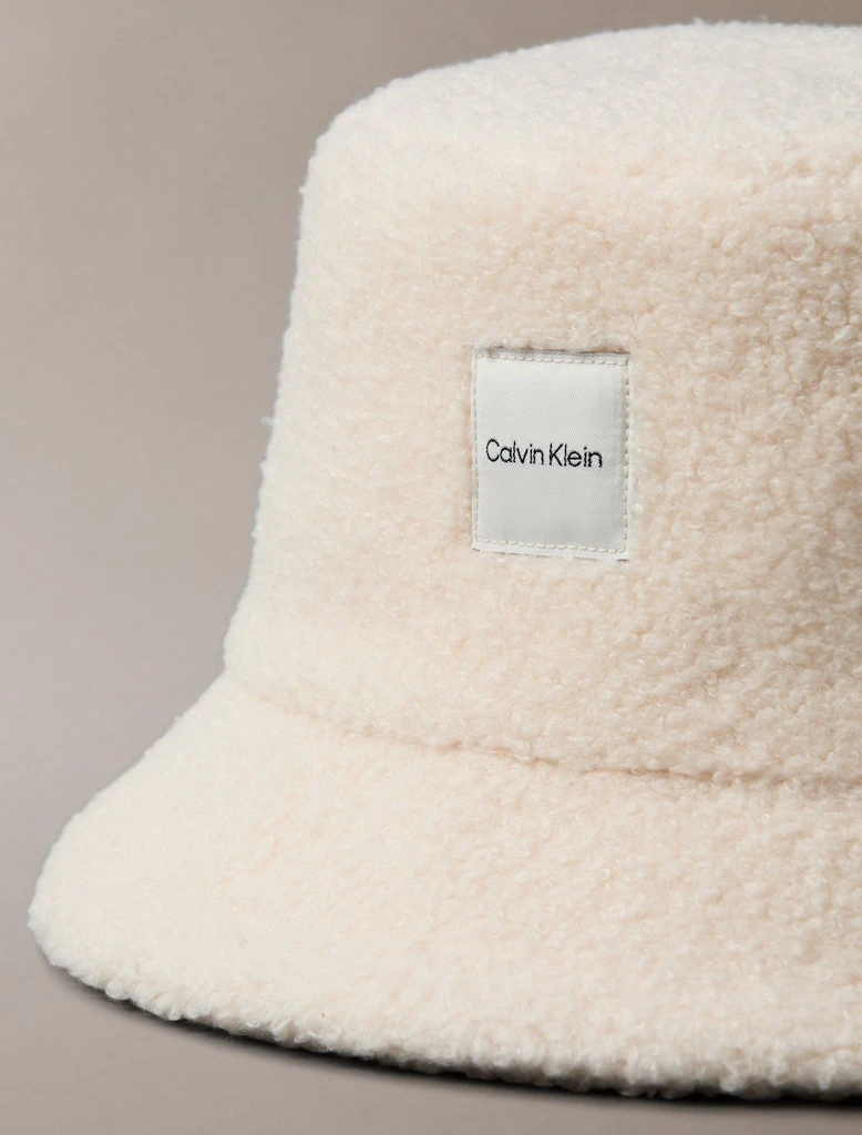 Calvin Klein Kadın Bej Şapka