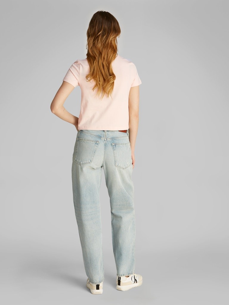 Calvin Klein Rejeneratif Pamuk Pembe Kadın Kısa Kollu Baby Tee T-Shirt