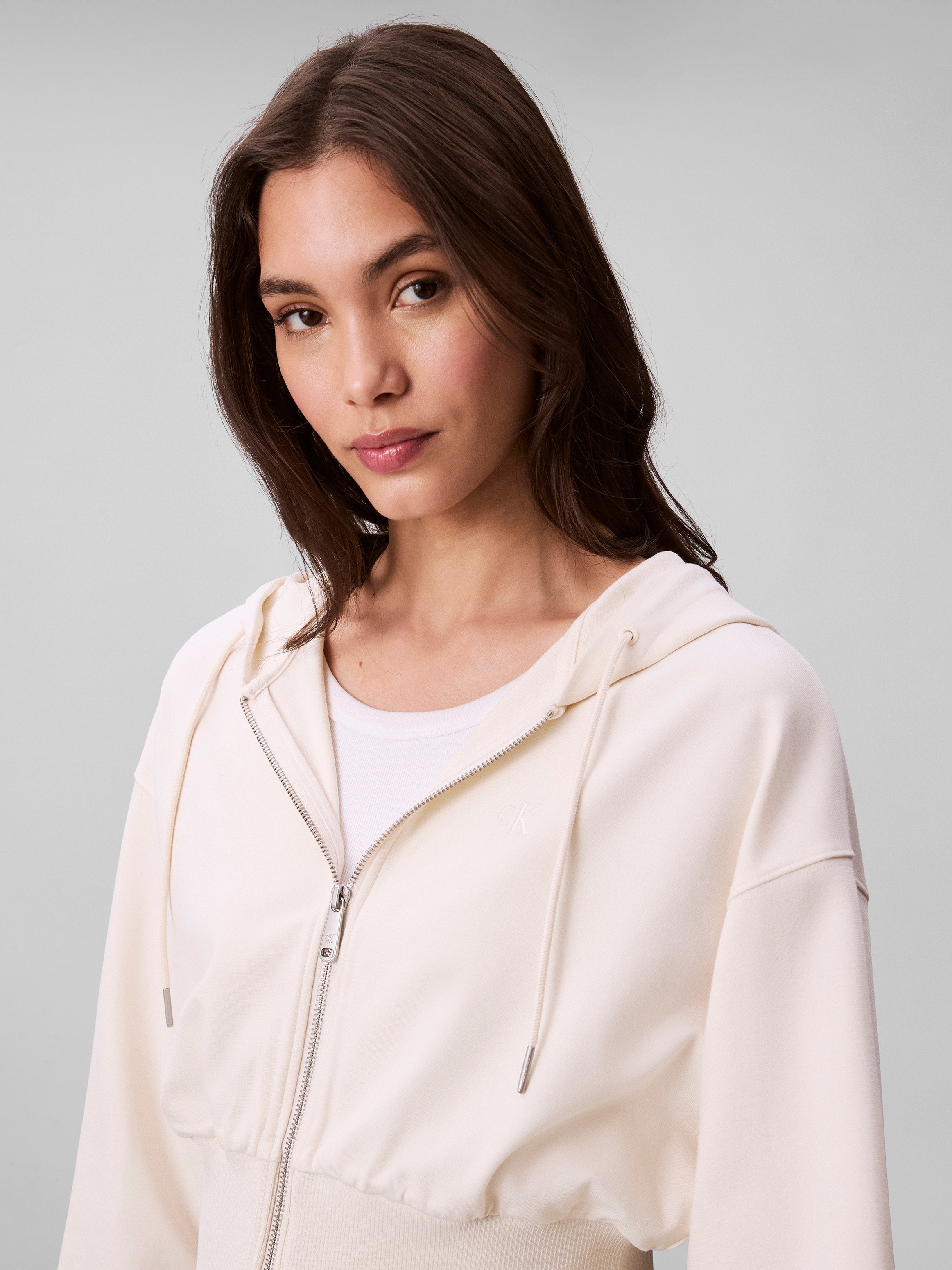 Calvin Klein Kadın Beyaz Tam Fermuarlı Sweatshirt