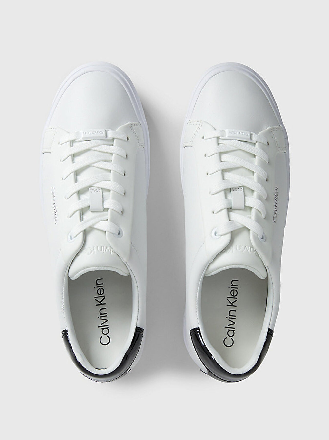 Calvin Klein Kadın Beyaz Kısa Taban Sneakers