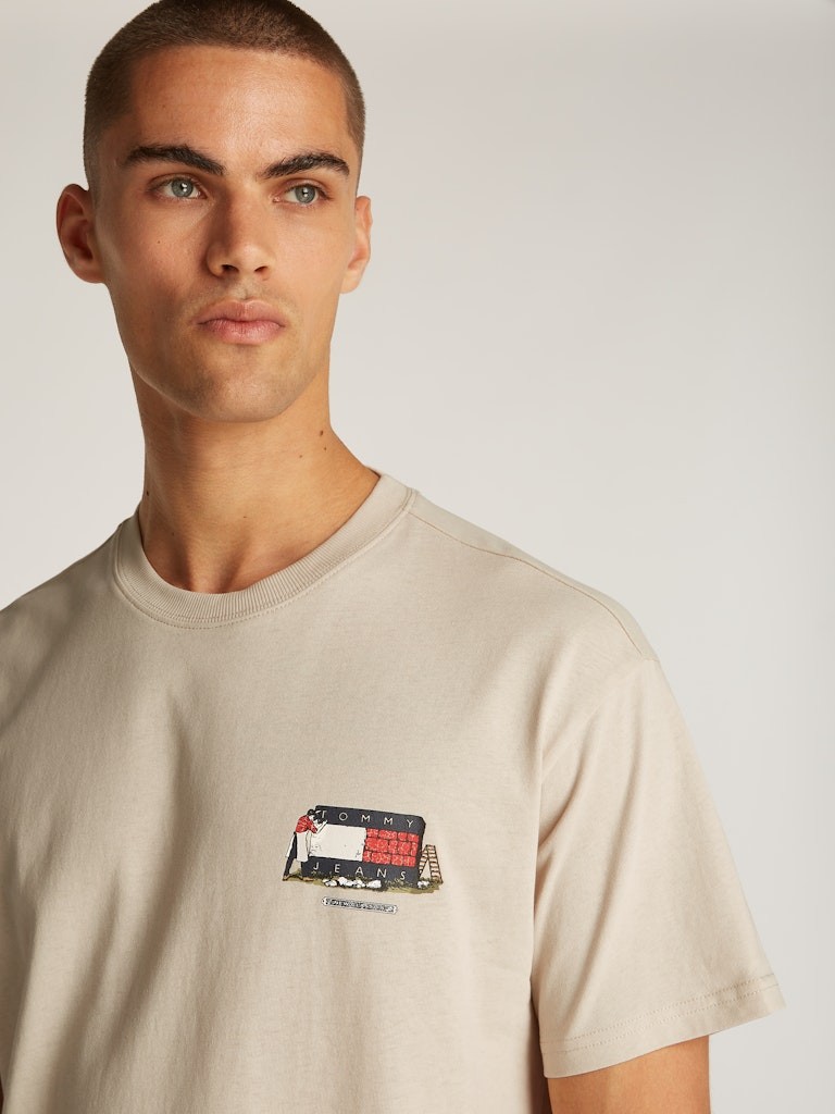 Tommy Jeans Bej Erkek Bisiklet Yaka Relaxed T-Shirt - DM0DM20351ACG