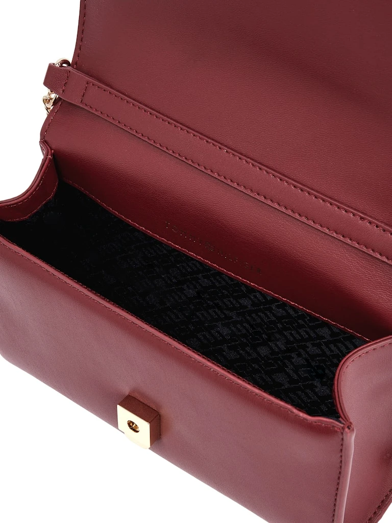 Tommy Hilfiger Zincir Askılı Kadın Çapraz Çanta