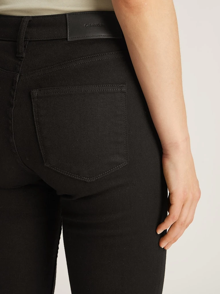 Calvin Klein Kadın Siyah Slim Jean Pantolon