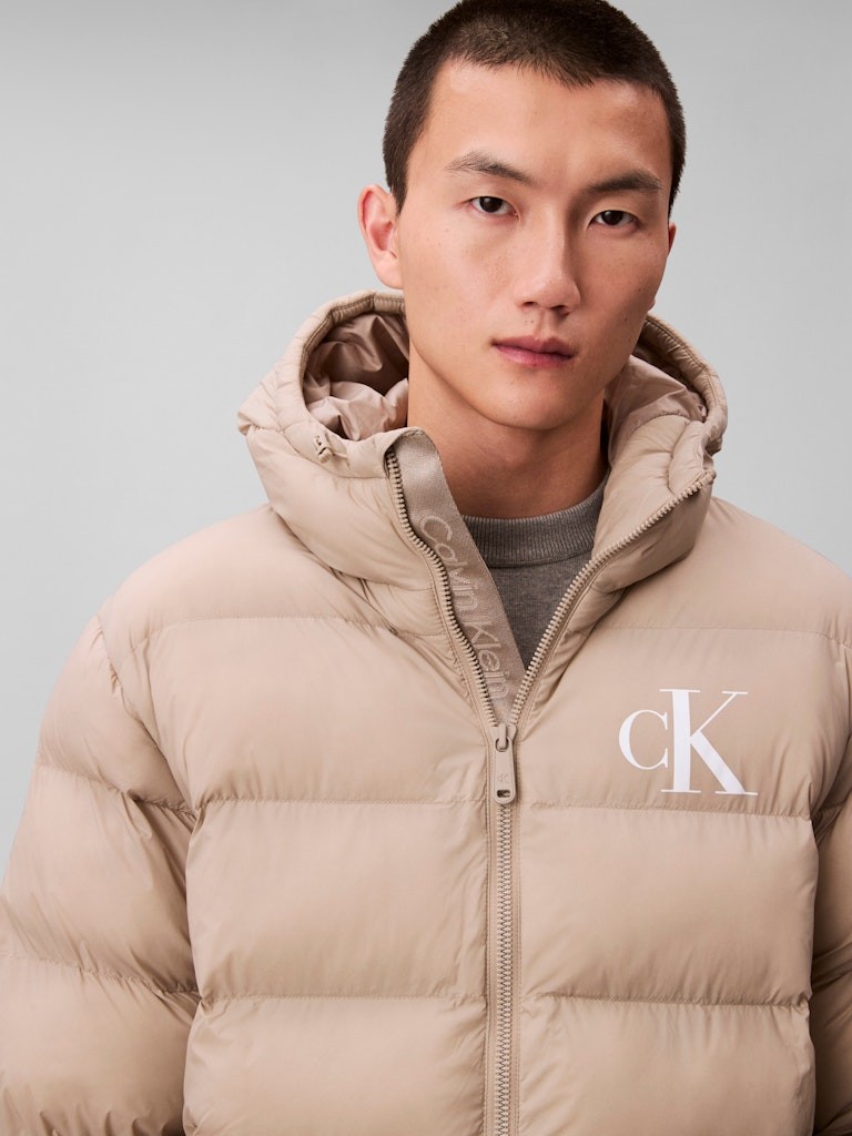 Calvin Klein Erkek Vizon Puffer Kapşonlu Mont