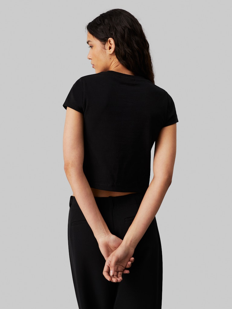Calvin Klein Kadın Fitted Beyaz T-shirt