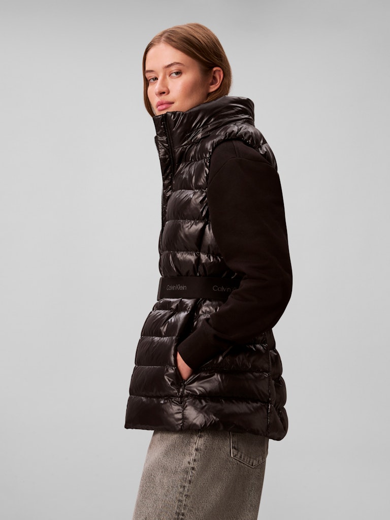 Calvin Klein Kadın Puffer Kapşonlu Siyah Yelek