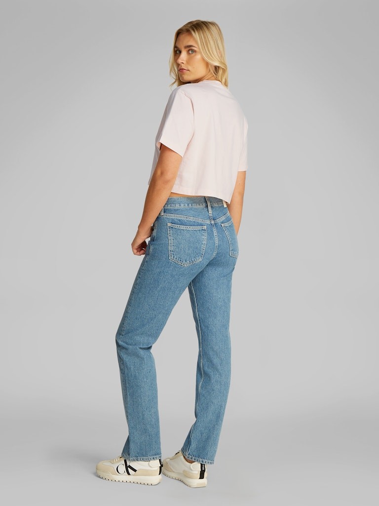 Calvin Klein Rejeneratif Pamuk PEMBE Kadın Kısa Kollu Boxy T-Shirt - J20J225578TGE