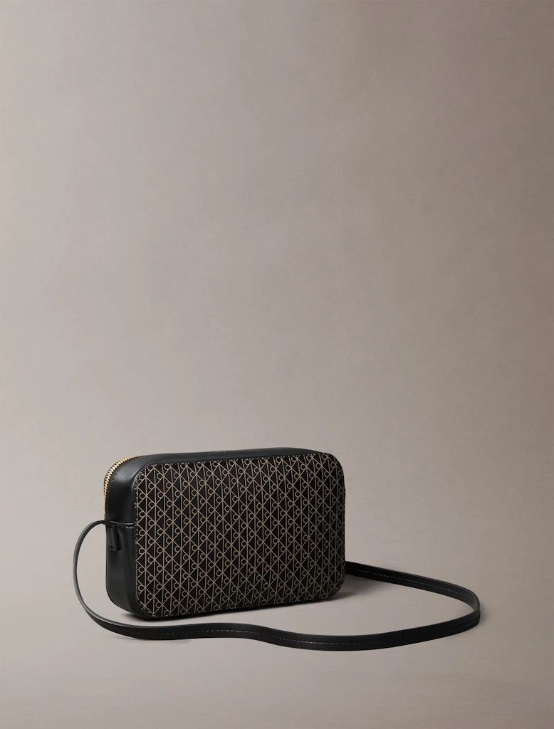 Calvin Klein Kadın Siyah Çapraz El Çantası