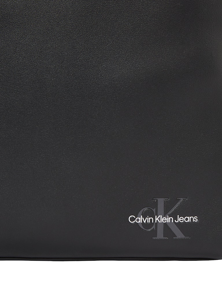 Calvin Klein Logolu Ayarlanabilir Askılı Erkek Siyah Çanta