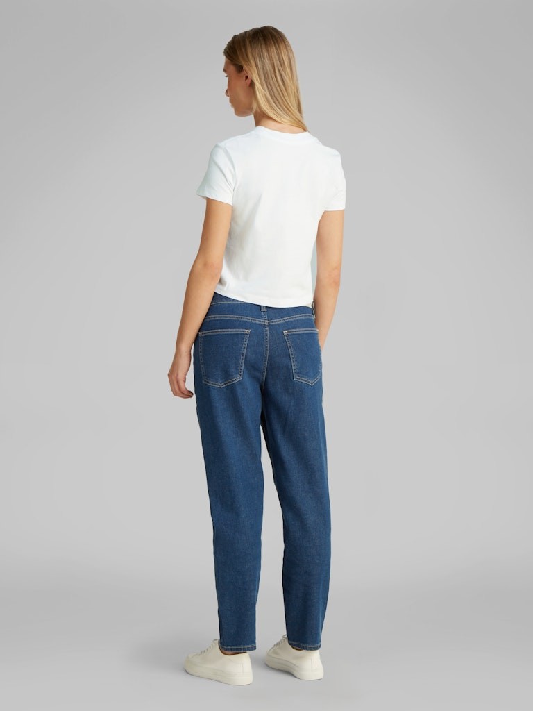 Calvin Klein Rejeneratif Pamuk Beyaz Kadın Kısa Kollu T-Shirt - J20J224984YAF