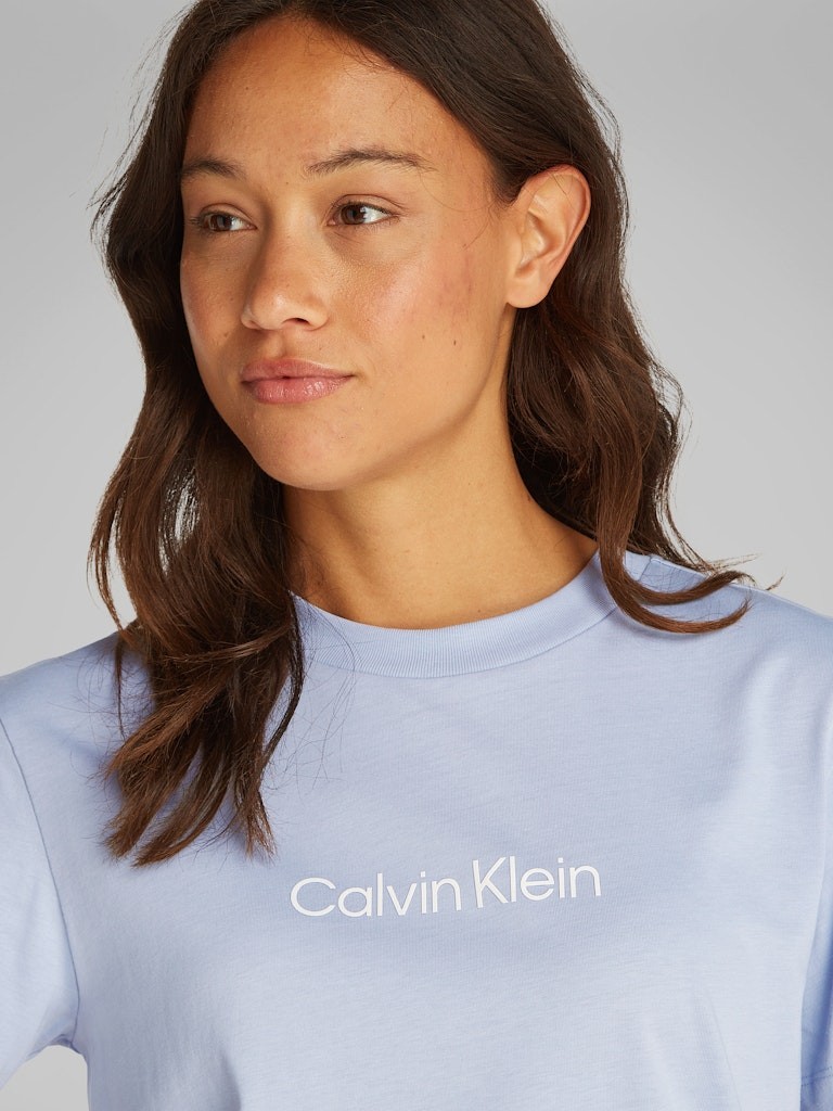 Calvin Klein Organik Pamuk Mavi Kadın Kısa Kollu T-Shirt - K20K205448DWE