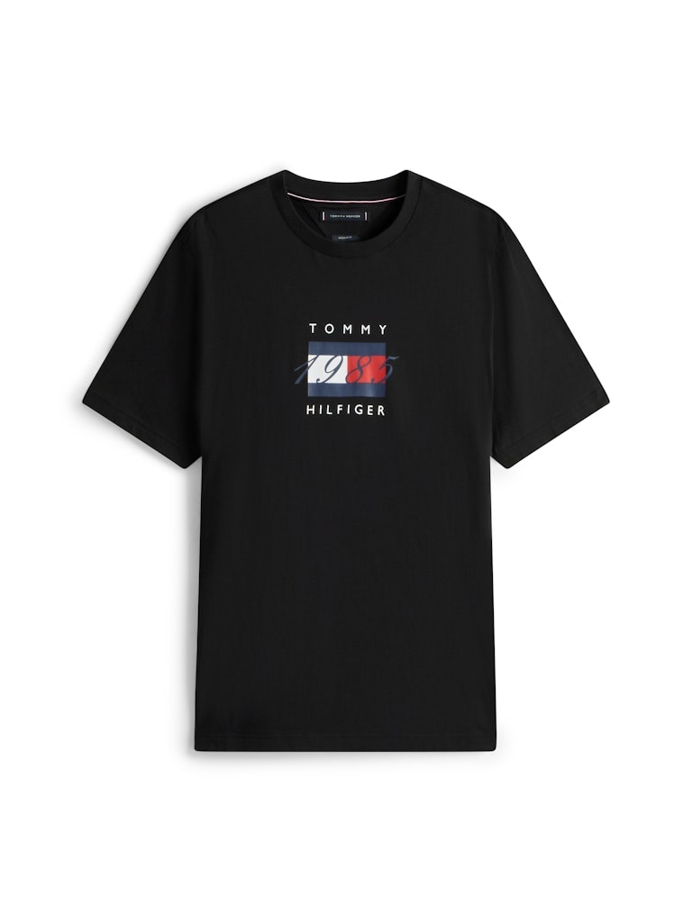 Tommy Hilfiger Erkek Siyah O Yaka Bayraklı T-Shirt