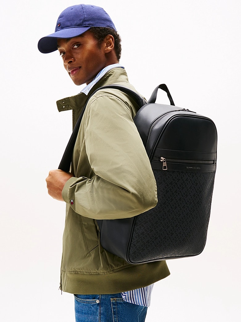 Tommy Hilfiger Erkek Monogram Dokulu Sırt Siyah Çanta