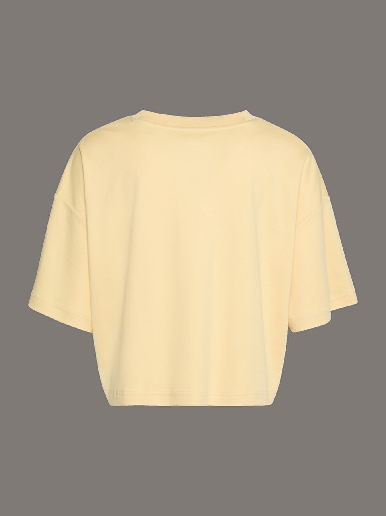 Calvin Klein Kadın Sarı O Yaka Boxy T Shirt