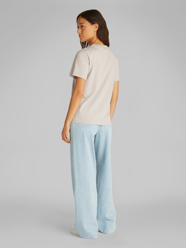 Calvin Klein Organik Pamuk Bej Kadın Kısa Kollu T-Shirt - K20K205448PE0