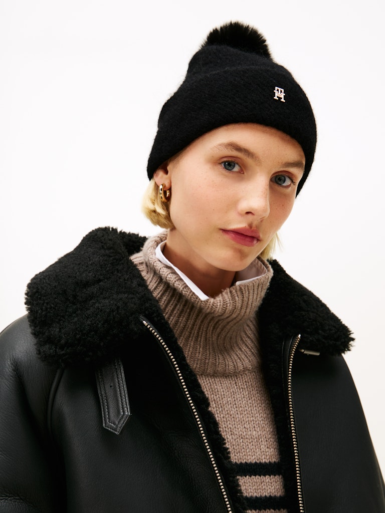 Tommy Hilfiger Kadın Siyah Bere