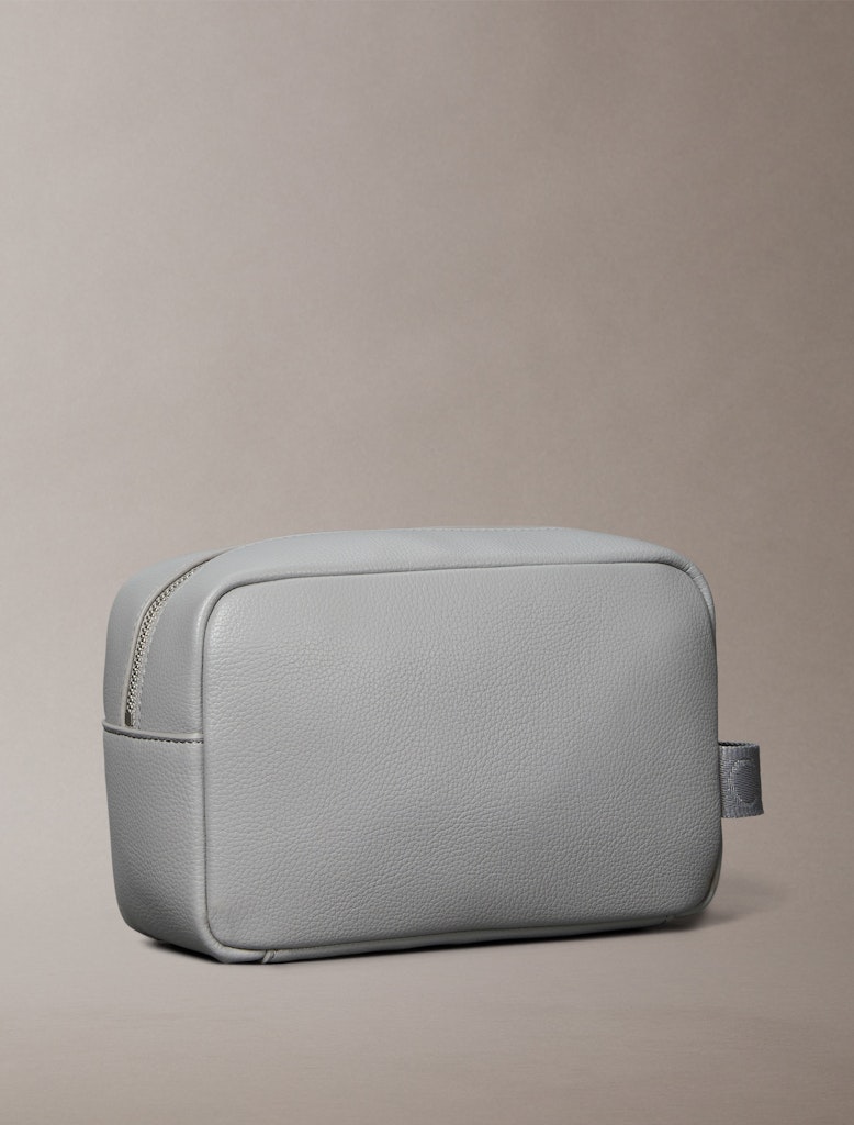 Calvin Klein Erkek Gri Washbag Çanta