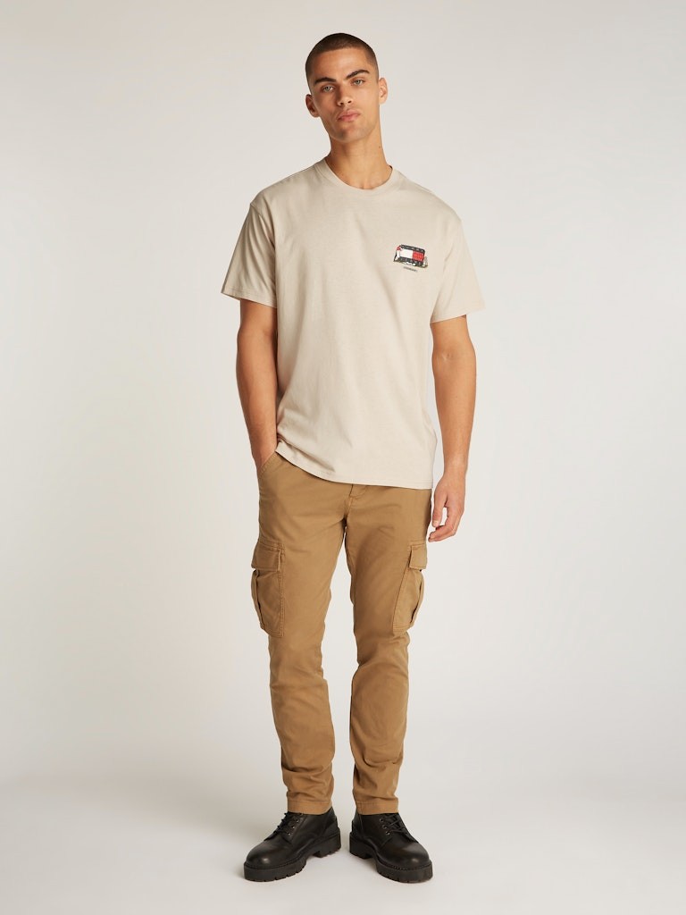 Tommy Jeans Bej Erkek Bisiklet Yaka Relaxed T-Shirt - DM0DM20351ACG