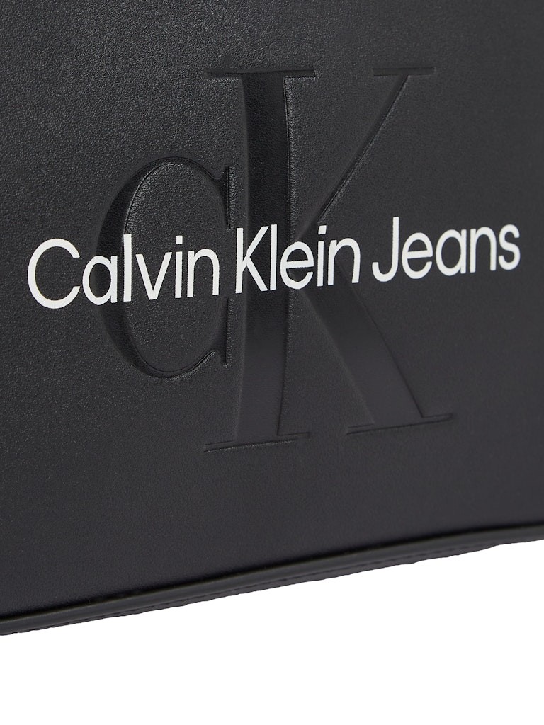 Calvin Klein Siyah Kadın Çapraz Çanta - K60K61067901R