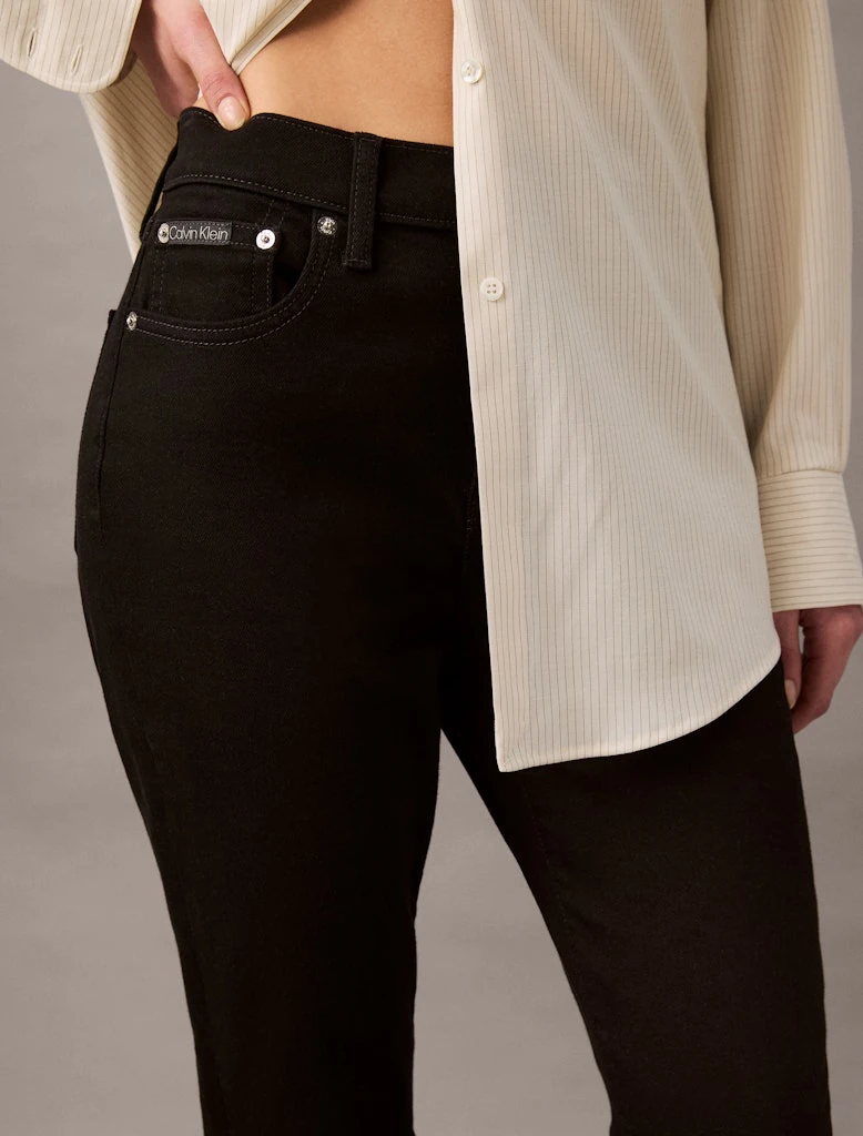 Calvin Klein Kadın Siyah  Düz Kesim Flare Jean Pantolon