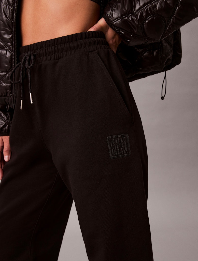 Calvin Klein Kadın Lastik Paça Siyah Eşofman Altı
