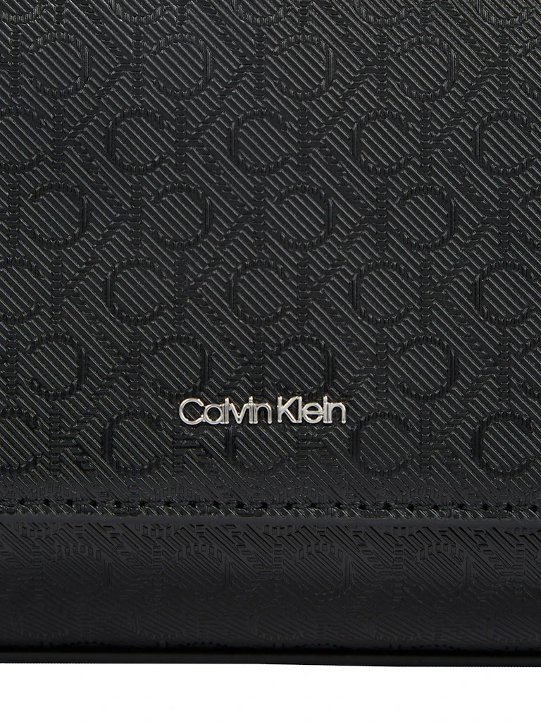 Calvin Klein Siyah Kadın Çapraz Çanta