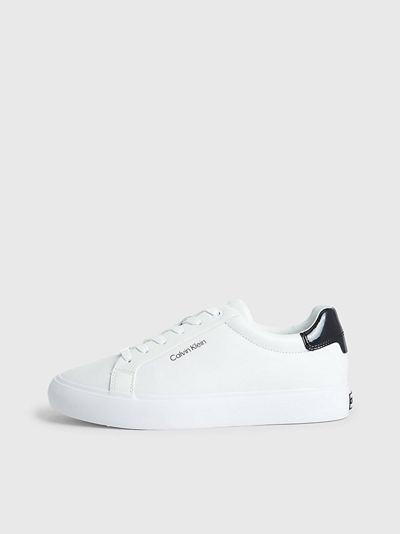 Calvin Klein Kadın Beyaz Kısa Taban Sneakers