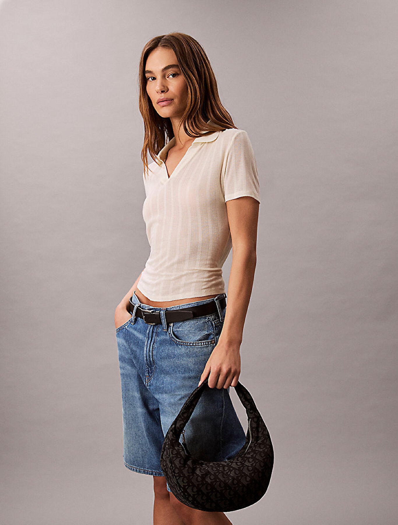Calvin Klein Kadın Monogram Siyah Çapraz Çanta