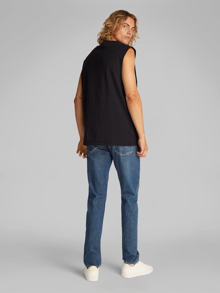 Calvin Klein Rejeneratif Pamuk Siyah Erkek Kolsuz T-shirt - J30J327493BEH