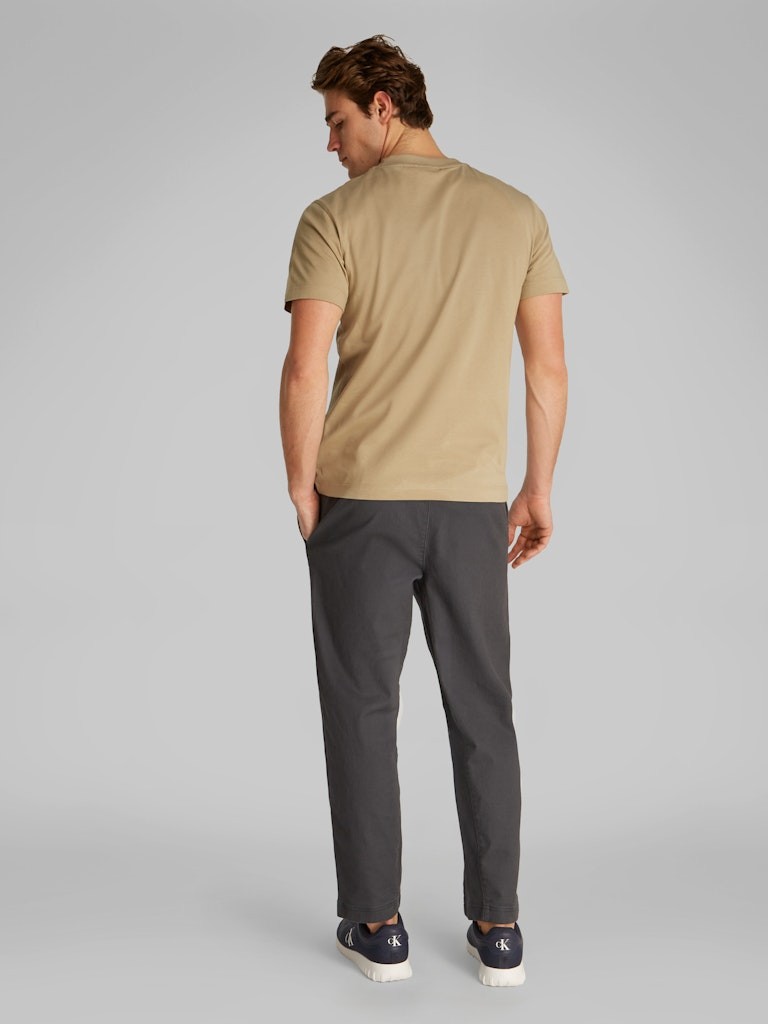 Calvin Klein Rejeneratif Pamuk Kahverengirengi Erkek Kısa Kollu T-Shirt - J30J327100HI0