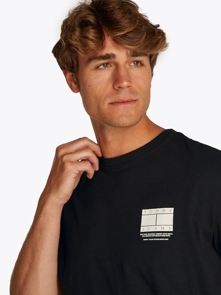 Tommy Hilfiger Rejeneratif Pamuk Siyah Erkek Kısa Kollu T-Shirt - DM0DM20814BDS