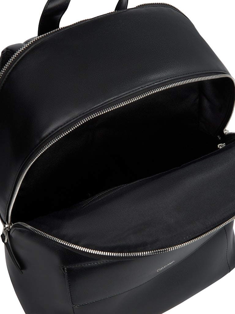 Calvin Klein Siyah Erkek Sırt Çantası - K50K512913BEH