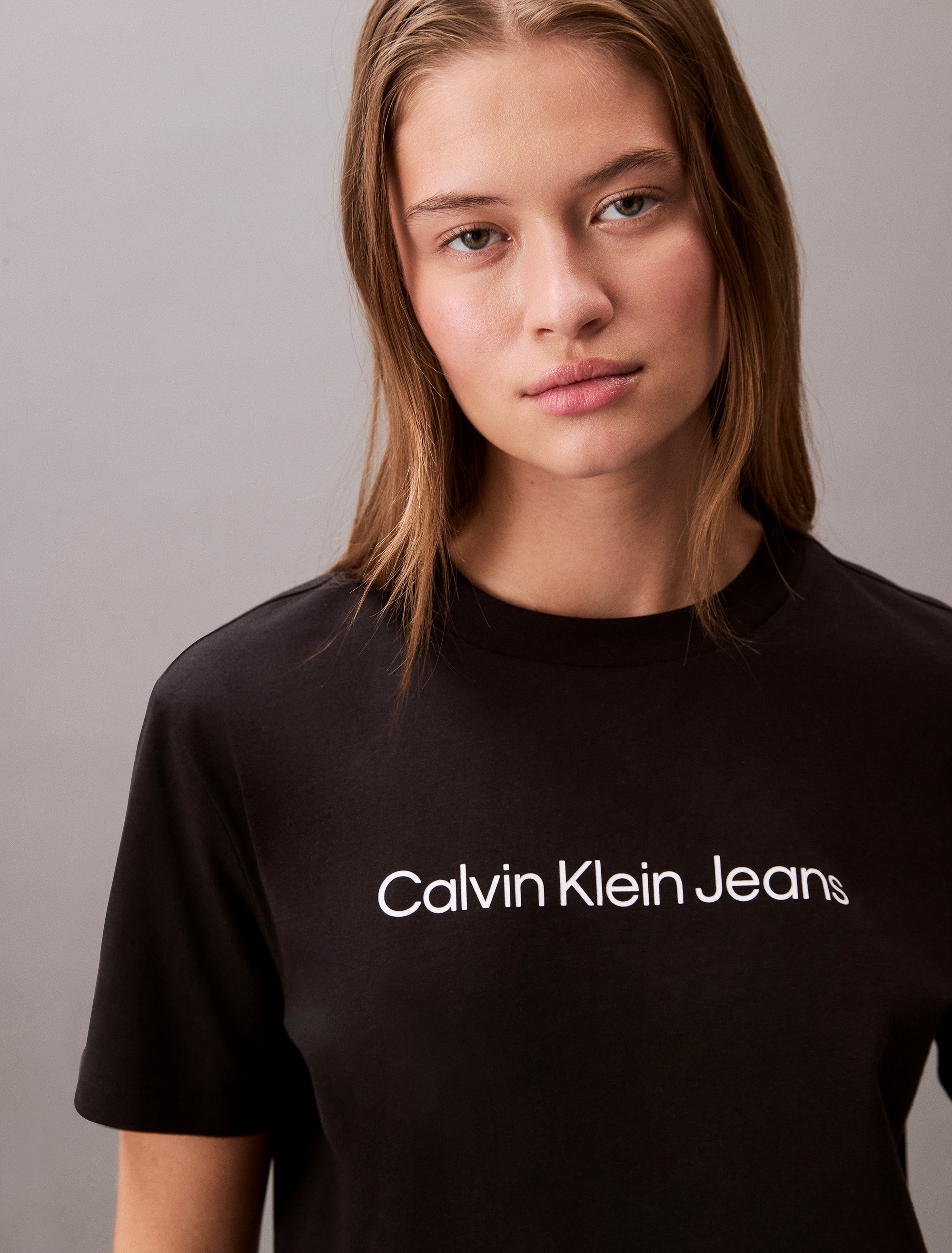 Calvin Klein Kadın Siyah O Yaka T Shirt