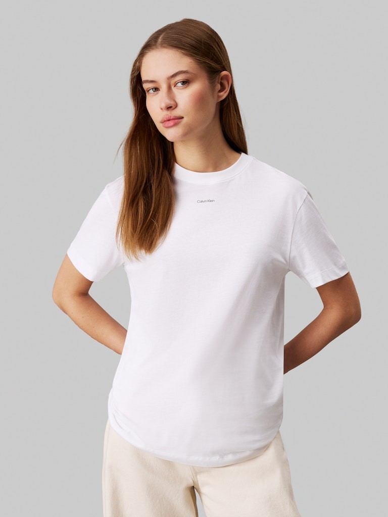 Calvin Klein Rejeneratif Pamuk Beyaz Kadın Kısa Kollu T-Shirt - K20K207519YAF