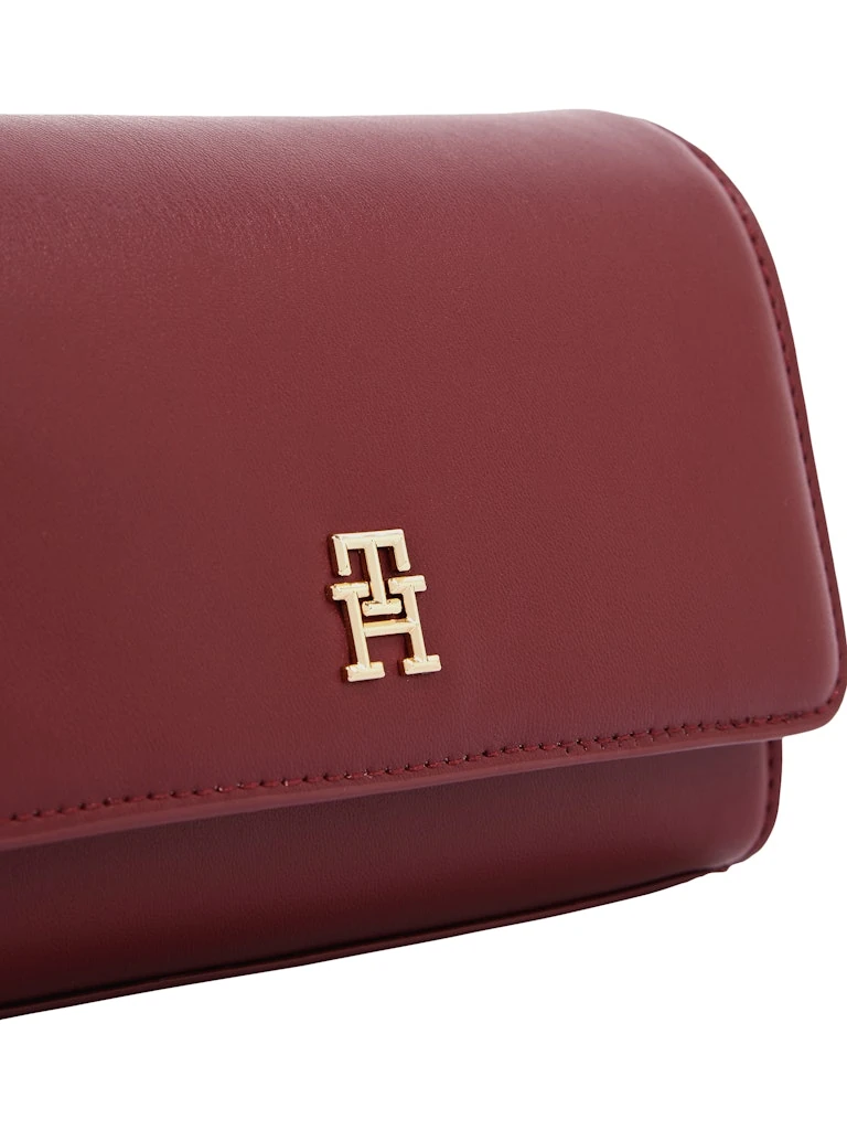 Tommy Hilfiger Zincir Askılı Kadın Çapraz Çanta