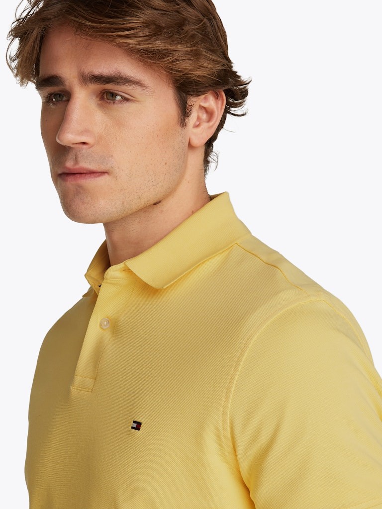 Tommy Hilfiger Organik Pamuk Sarı Erkek Kısa Kollu Düğmeli Polo Yaka T-Shirt - MW0MW17770ZF0
