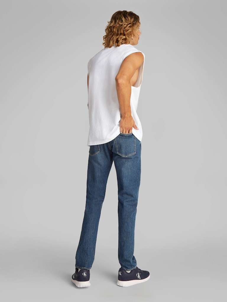 Calvin Klein Rejeneratif Pamuk Beyaz Erkek Kolsuz T-shirt - J30J327493YAF